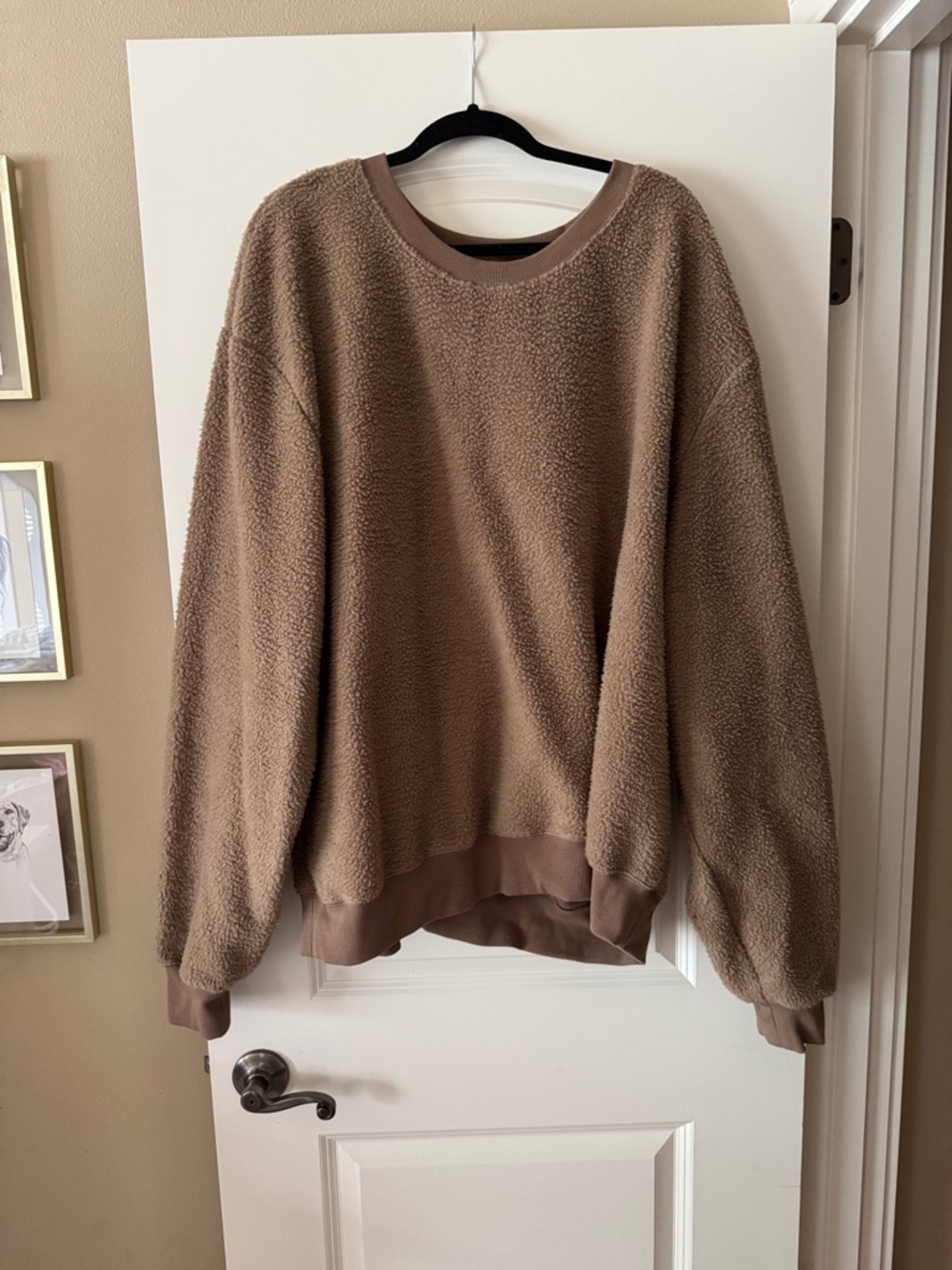 Good American Cozy Fleece Crewneck Sweater - Taupe